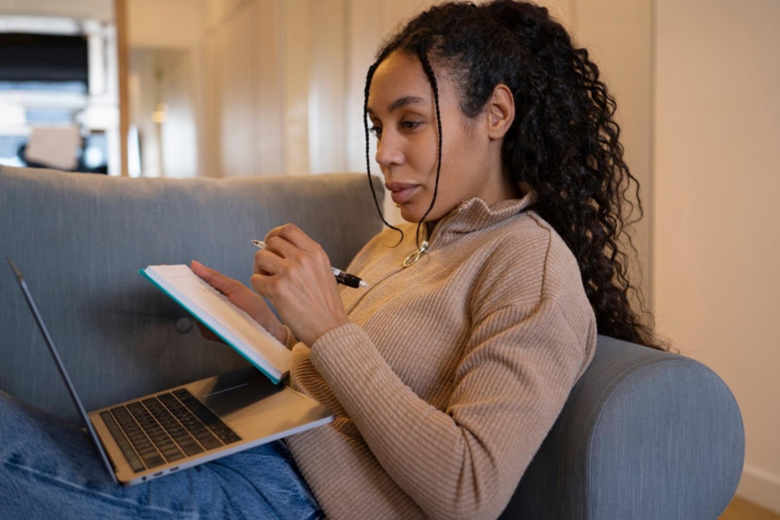 Équipe en formation sur la mentalité financière